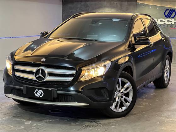 MERCEDES-BENZ GLA 200 1.6 CGI ADVANCE 16V TURBO FLEX 4P AUTOMÁTICO